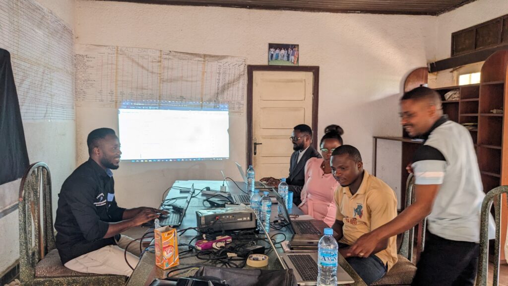  sept agents du Forum de Paix ont suivi une formation stratégique pour le  renforcement 